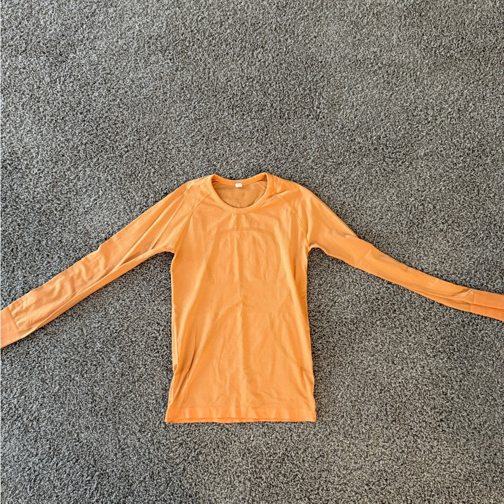Long sleeve swiftly tech size 2.